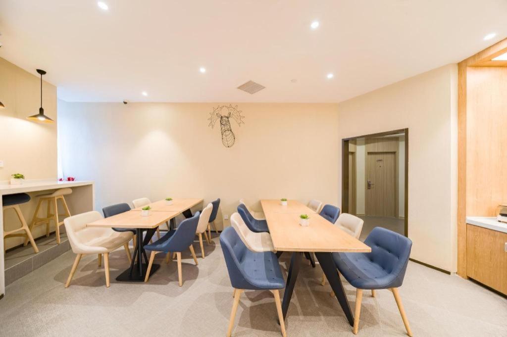 Hanting Jiading Yecheng Road Hotel