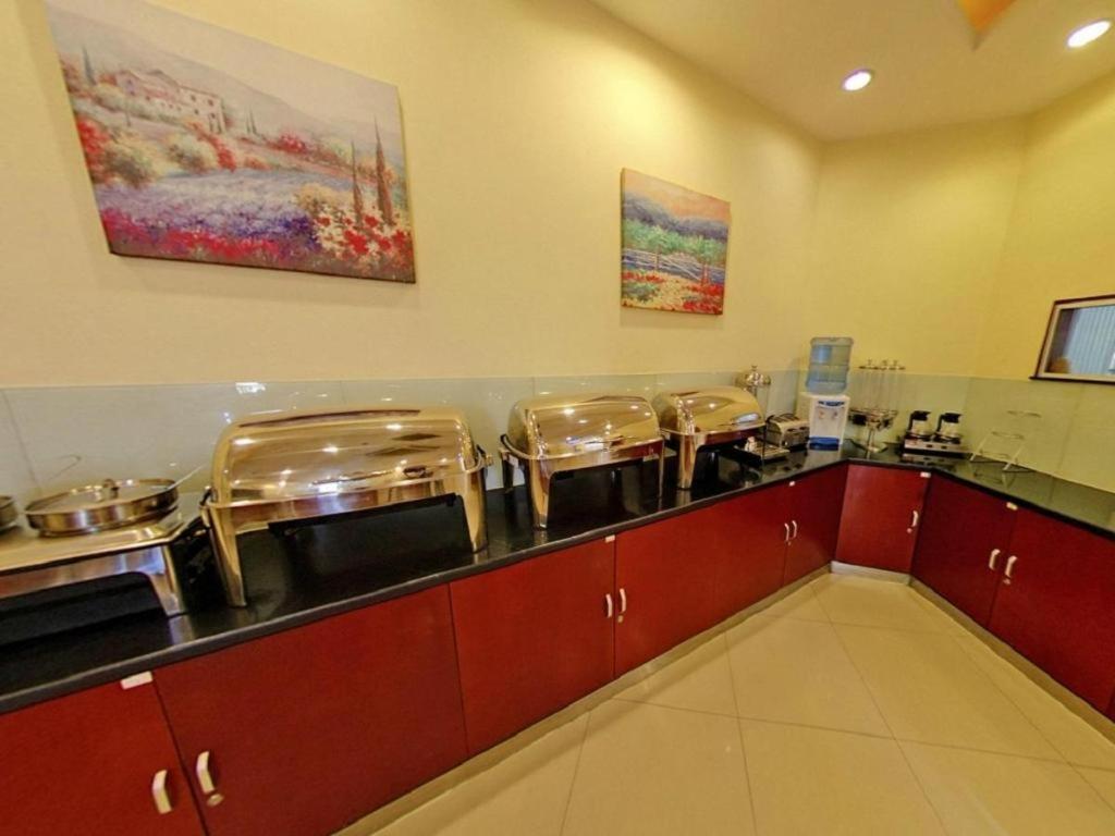 Hanting Jiading Yecheng Road Hotel