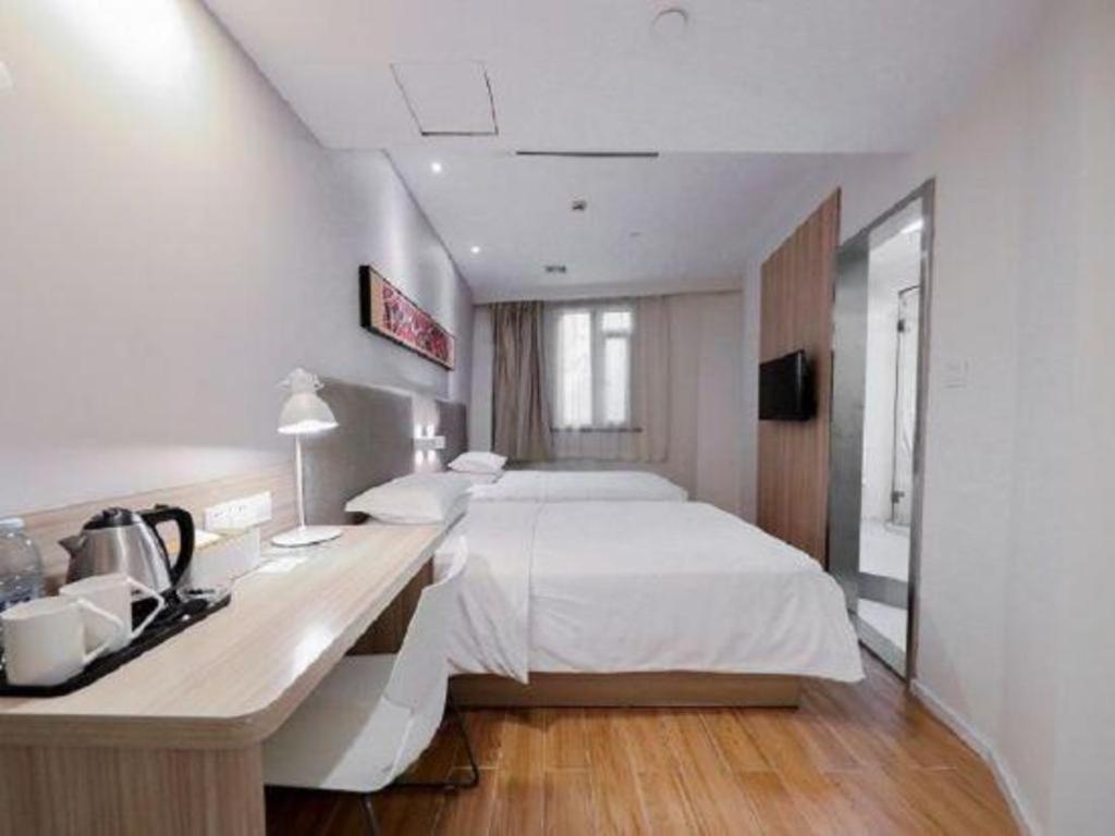 Hanting Jiading Yecheng Road Hotel 2*